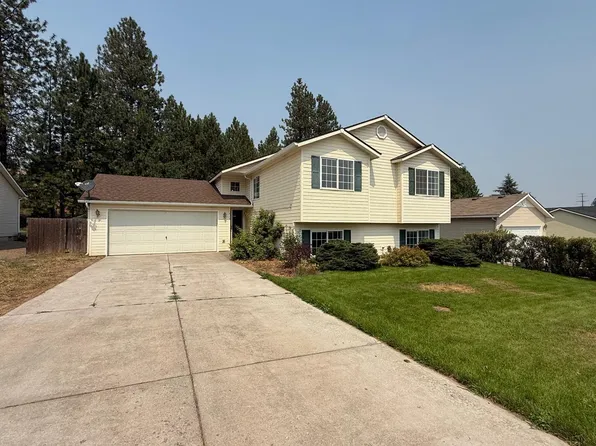 7915 E Woodland Park Dr, Spokane, WA 99212