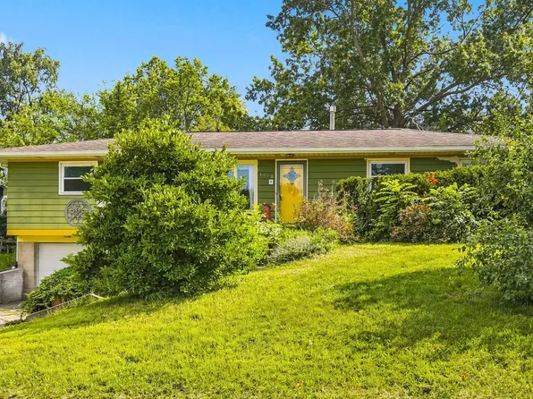 1510 W 6th St, Cedar Falls, IA 50613
