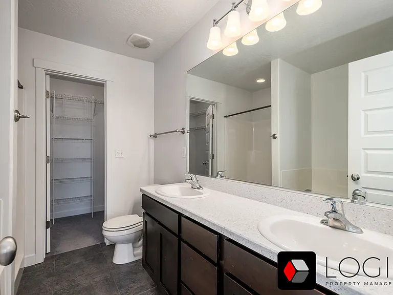 4594 W South Jordan Pkwy — Photo 13