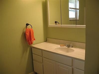 4th image of 532 Tremont Ct