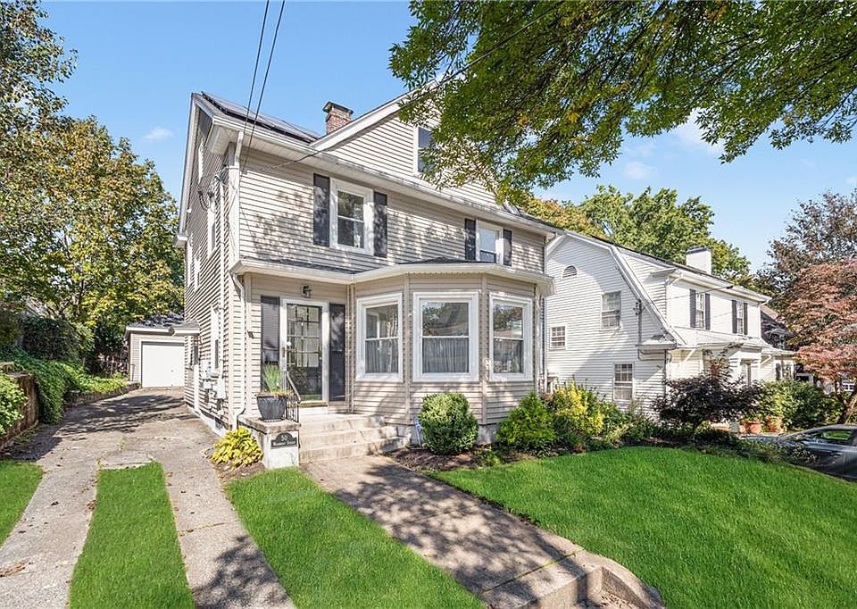 50 Woodbury St, Providence, RI 02906 Zillow