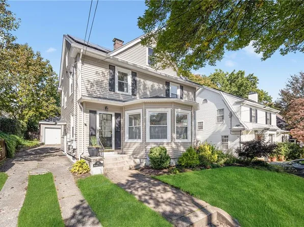 50 Woodbury St, Providence, RI 02906