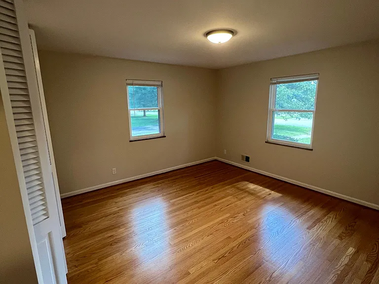 Bedroom #1