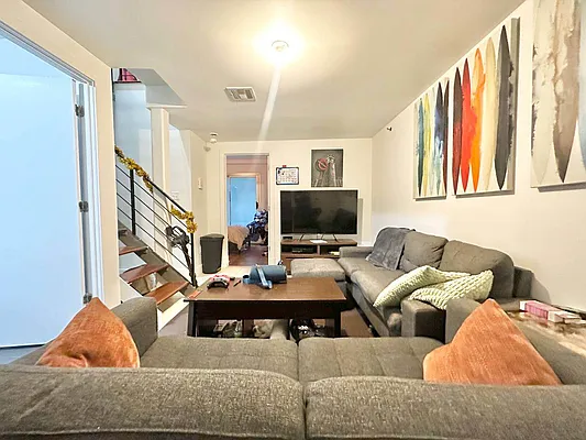 Rented by Doorway NYC, LLC | media 3