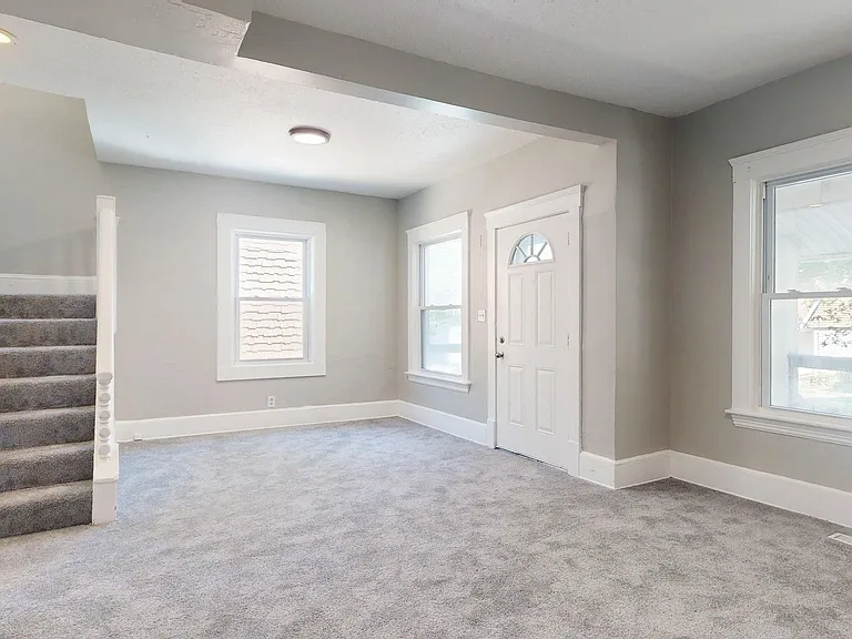 3222 W 94th St — Photo 31