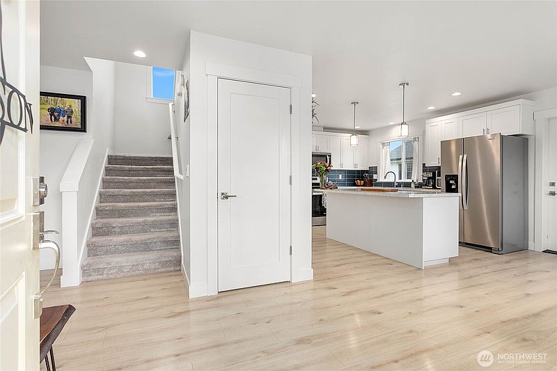 3rd image of 226 Morton Street