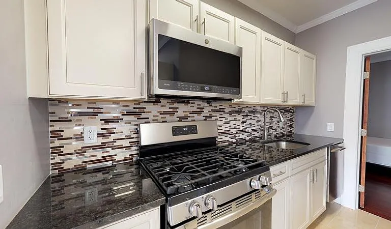 315 S Beech St #6 — Photo 5