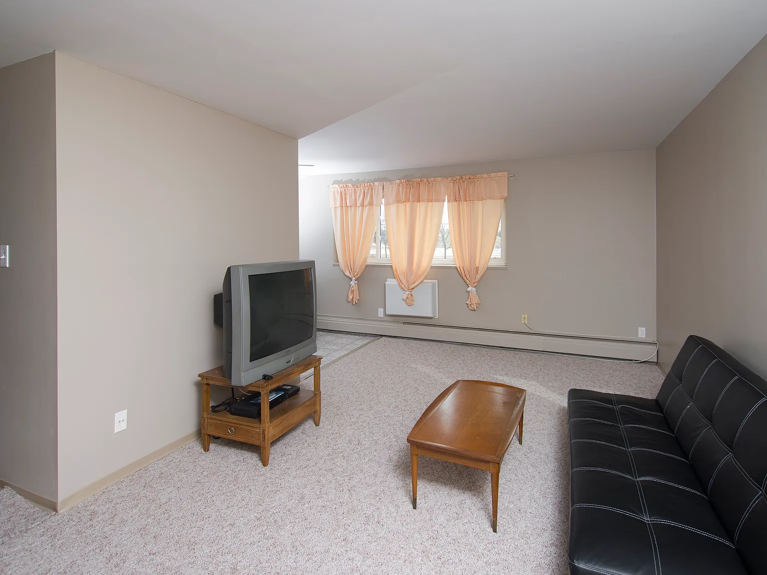 234 Moray Street — Photo 2