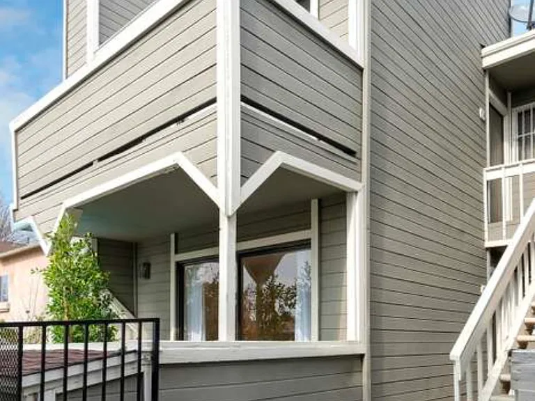 7307 Haskell Ave #12 — Photo 14