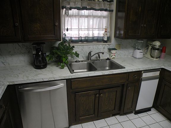 4th image of 11917 SE 152nd St