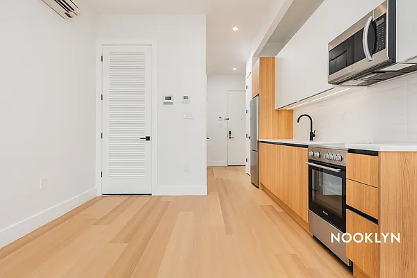 Rented by Nooklyn NYC LLC | media 4