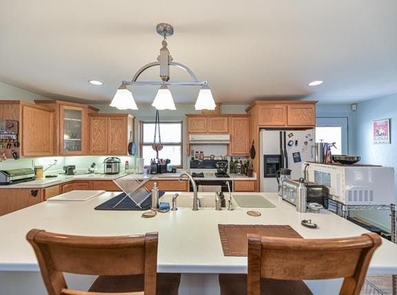 4th image of 402 N Virginia St