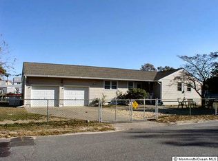974 Seagull Dr, Lanoka Harbor, NJ 08734