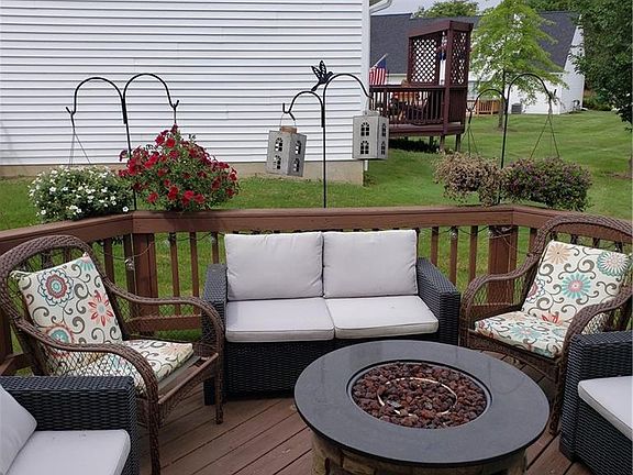 4th image of 14760 Lakeview Dr #2