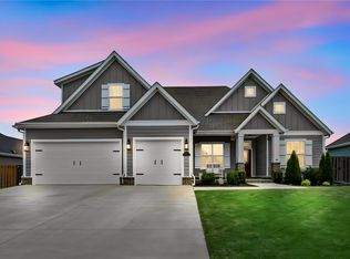 6416 S 62nd St, Rogers, AR 72758