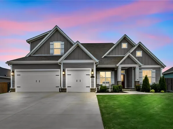 6416 S 62nd St, Rogers, AR 72758