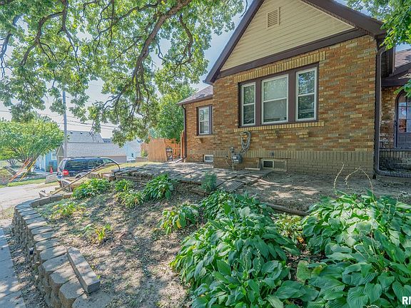 5th image of 1629 E High St