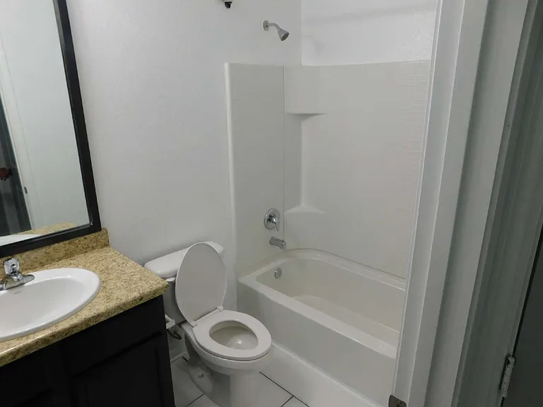 6131 Southern Vis — Photo 10