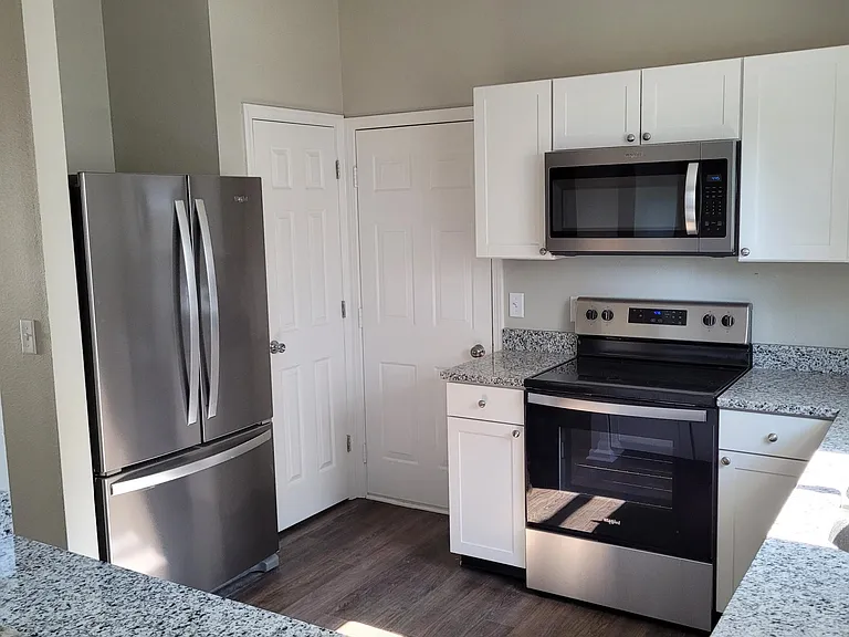 118 Bent Stream Ln — Photo 8