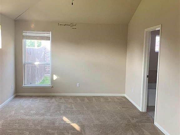5th image of 208 Swenson Dr