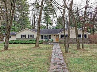 129 Mohawk Dr, Schenectady, NY 12303