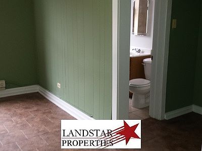 5th image of 1023 W Argyle St APT 316