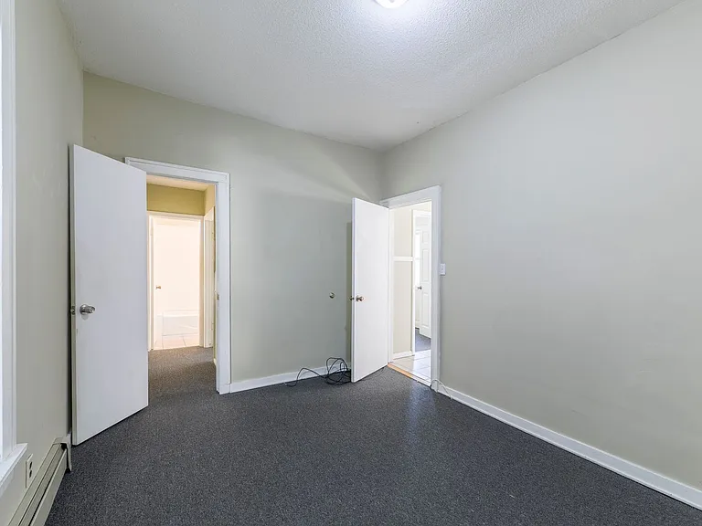 2541 Aldrich Ave S — Photo 10