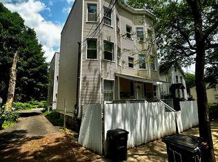 77 Hazel St APT 1R, New Haven, CT 06511