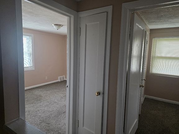 4th image of 8882 Rutherford St