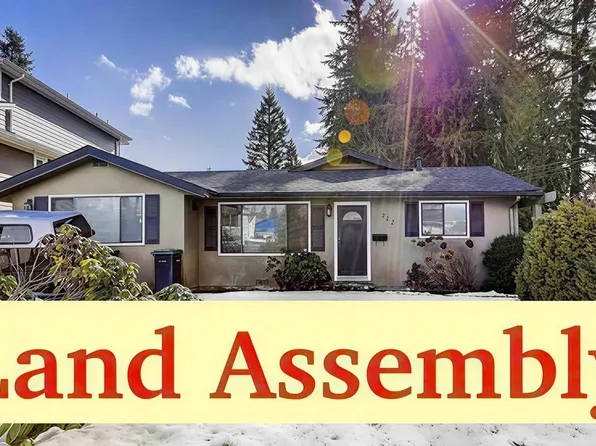 702 Regan Ave, Coquitlam, BC V3J 3A6
