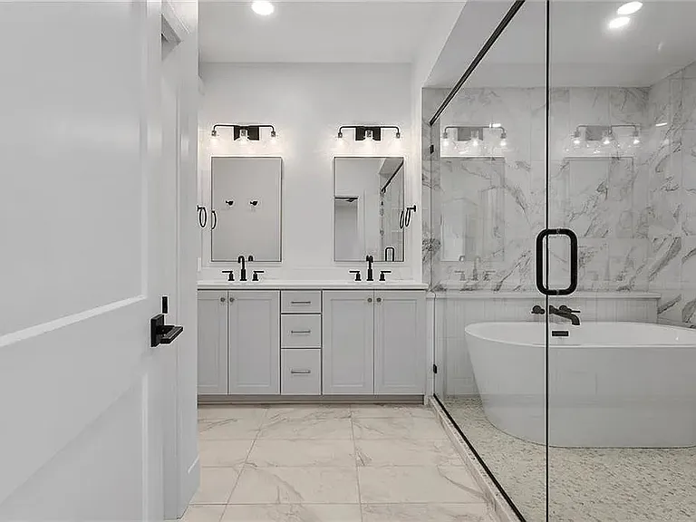 8105 Rosewood Dr — Photo 38