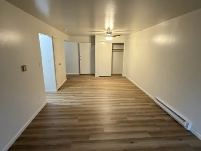 East Pointe Apartments — Photo 15