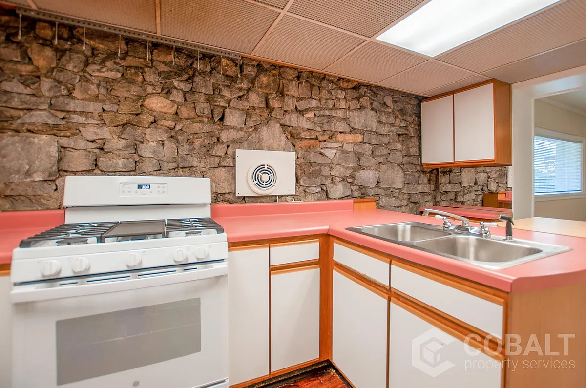 Building Photo - 867 Rosedale Rd NE #2