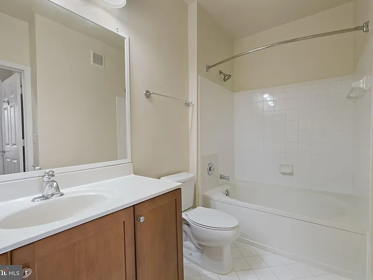 11800 Old Georgetown Rd #1305 — Photo 25