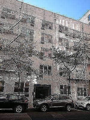 1st image of 450 W 58th St APT 1