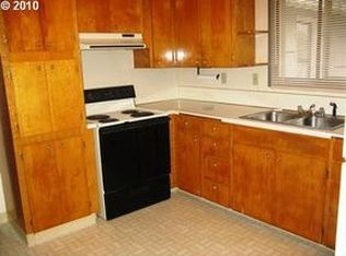 421 16th Ave, Longview, WA 98632