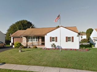 904 Timber Ln, Sinking Spring, PA 19608