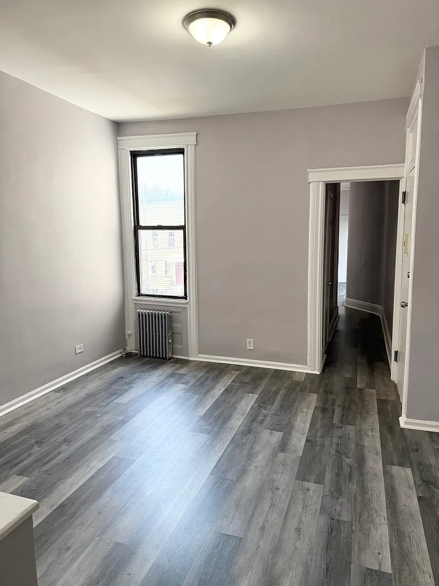 Building Photo - 8831 85th St #2R