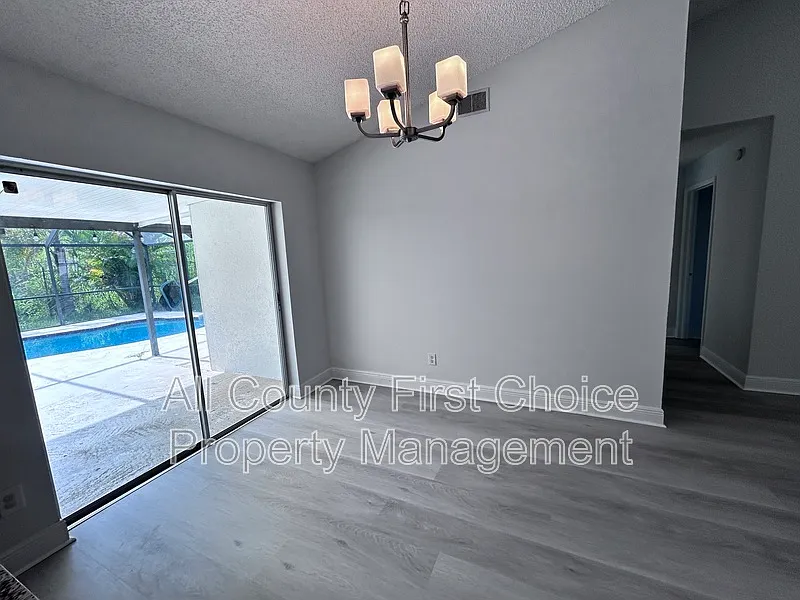 3 bed, 2.0 bath, 1164 sqft, $2,695 — Photo 3