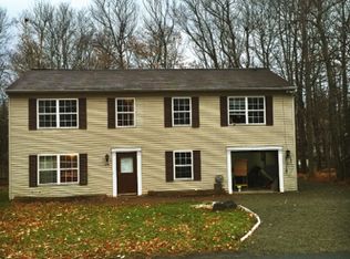 4620 Burnside Dr, Tobyhanna, PA