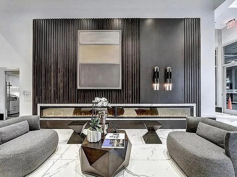 400 W Peachtree St NW #2514 — Photo 3