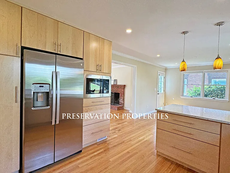 298 Adams St #A — Photo 6