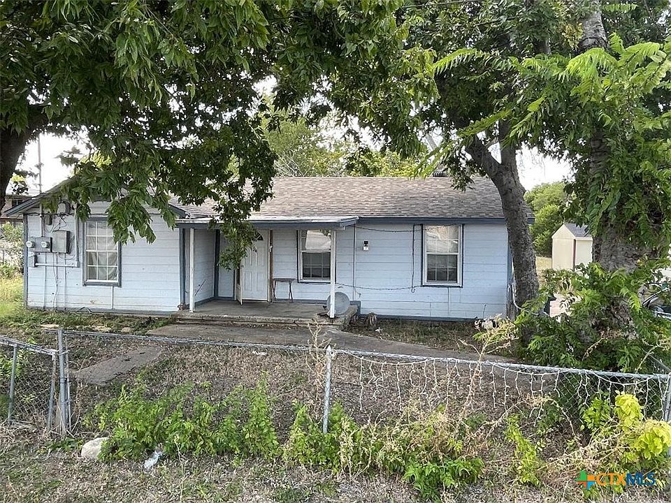 2nd image of 601 N 1st St