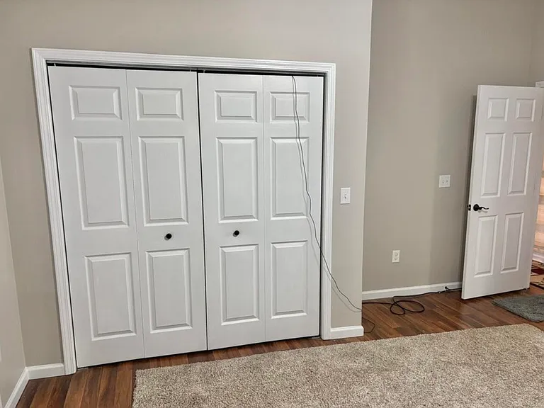1023 Justus Dr — Photo 4
