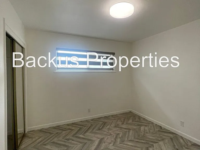 681 Alice St — Photo 8