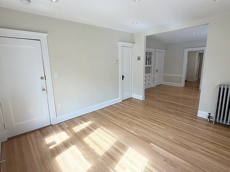 29 Beecher St #2 — Photo 1