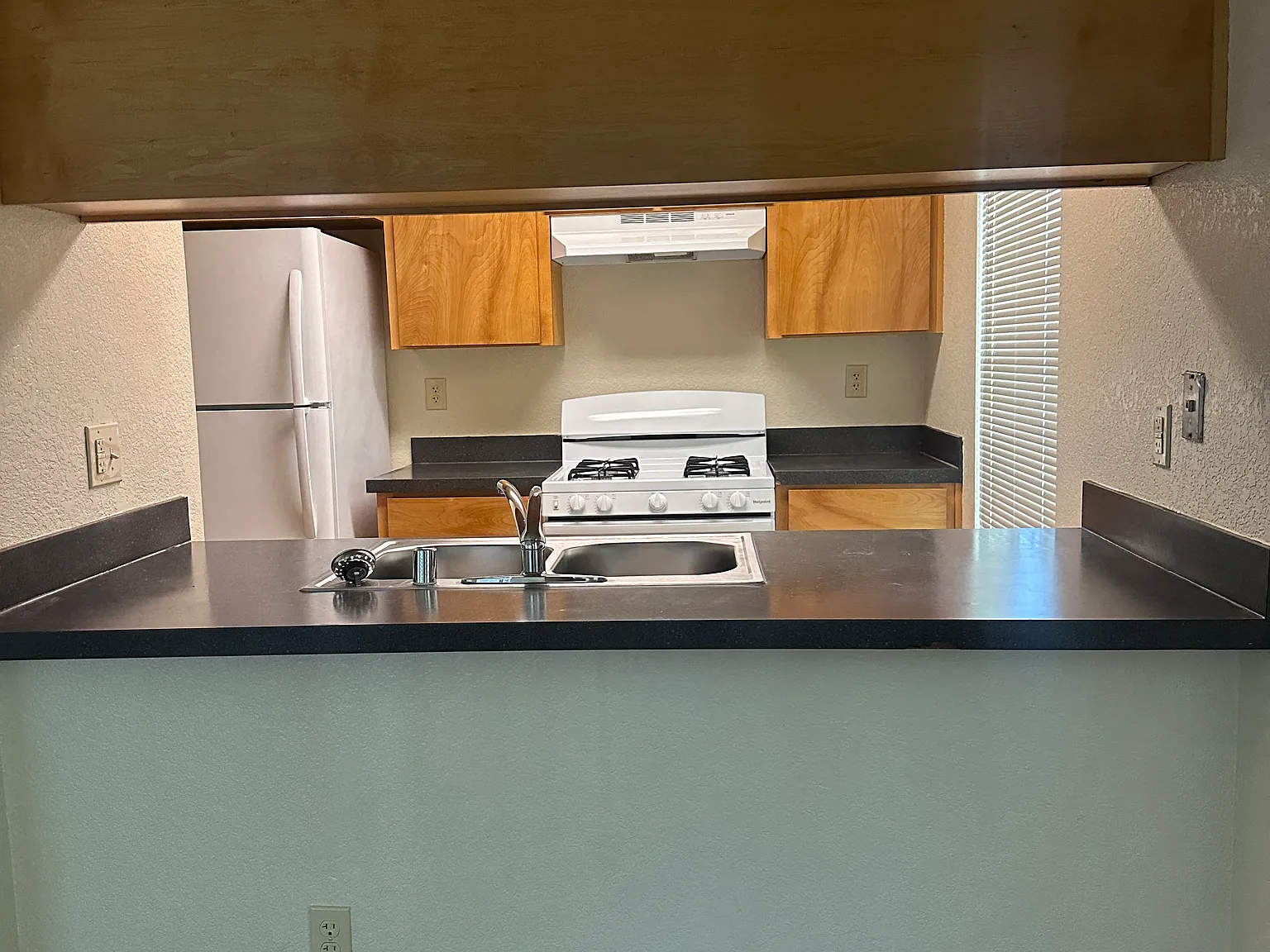2 bed, 880 sqft, $1,500 — Photo 4