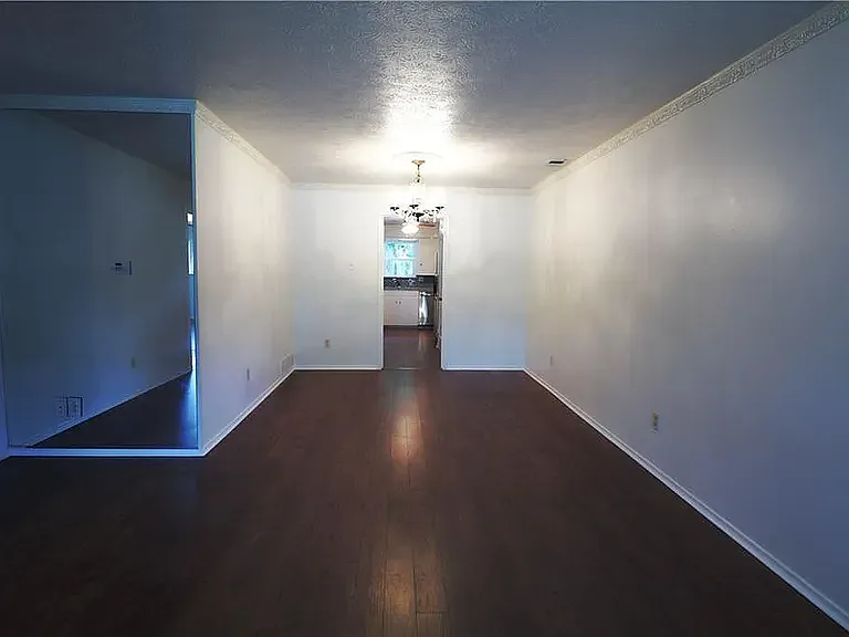 8315 Lullwater Dr — Photo 9