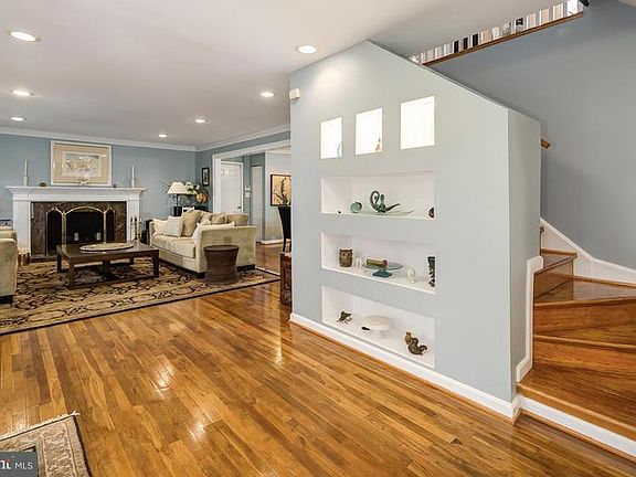2nd image of 11204 Buckwood Ln