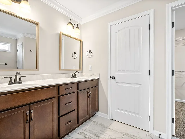 205 Elwell Rd — Photo 22